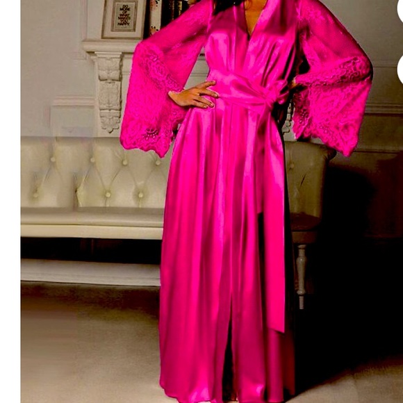 Red satin robe with lace sleeves. Size XL but more like a L. Color is red. NWOT - Picture 2 of 3